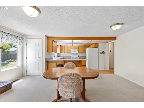 2769 Summer Lane Eugene OR 97404