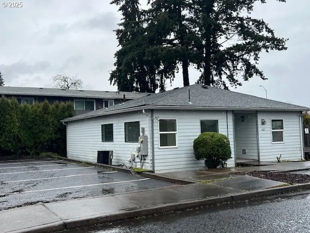 421 S Ivy Street Canby OR 97013