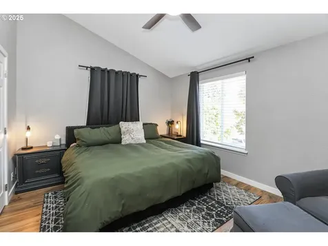 701 S 68th Place Springfield OR 97478