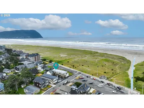1022 N Prom Seaside OR 97138