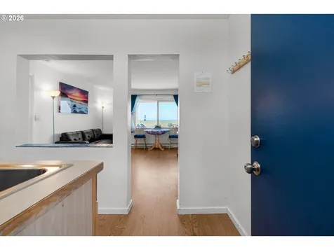 1022 N Prom Seaside OR 97138