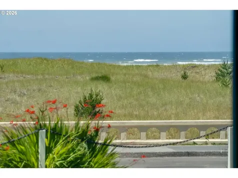 1022 N Prom Seaside OR 97138