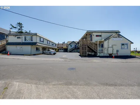 1022 N Prom Seaside OR 97138