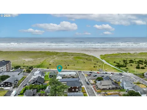 1022 N Prom Seaside OR 97138