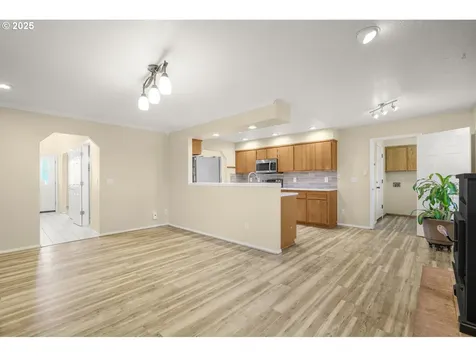 1255 NE 17th Avenue Hillsboro OR 97124