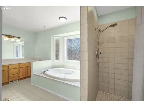 1255 NE 17th Avenue Hillsboro OR 97124