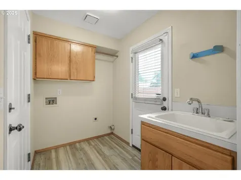 1255 NE 17th Avenue Hillsboro OR 97124