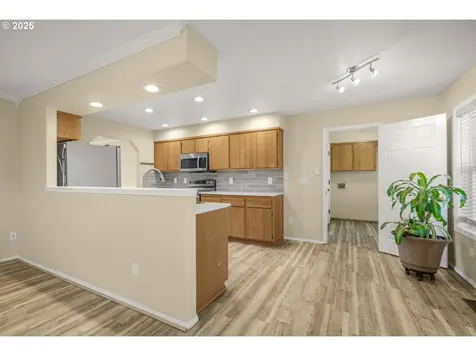 1255 NE 17th Avenue Hillsboro OR 97124
