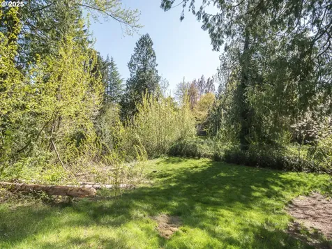 210 SE La Mesa Court Gresham OR 97080