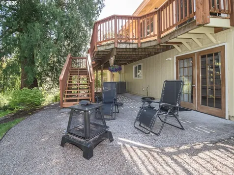 210 SE La Mesa Court Gresham OR 97080