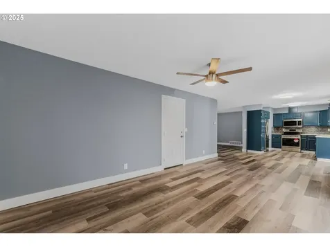 12202 NE 23rd Street Vancouver WA 98684