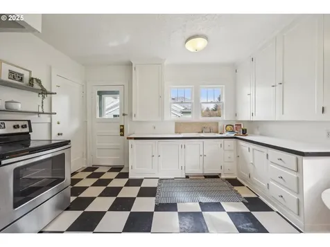 4417 SE 31st Avenue Portland OR 97202