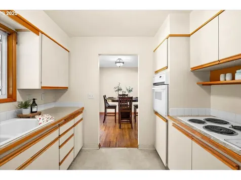 2627 15th Avenue Forest Grove OR 97116