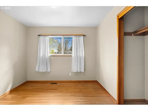 2627 15th Avenue Forest Grove OR 97116