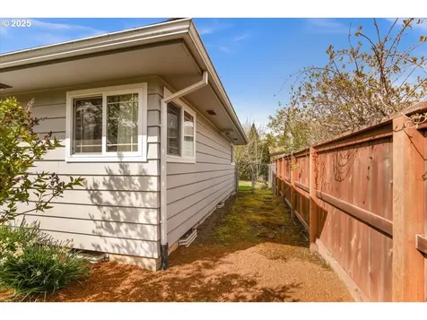 2627 15th Avenue Forest Grove OR 97116