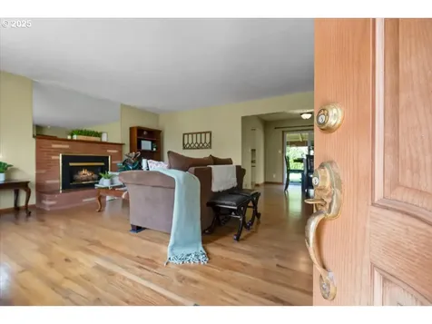 2627 15th Avenue Forest Grove OR 97116