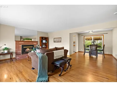 2627 15th Avenue Forest Grove OR 97116