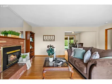 2627 15th Avenue Forest Grove OR 97116