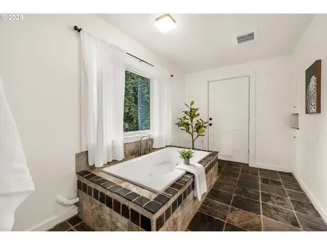 14824 S Redland Road Oregon City OR 97045