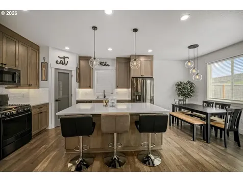 175 NW Beaver Court Dallas OR 97338