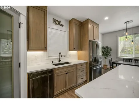 175 NW Beaver Court Dallas OR 97338