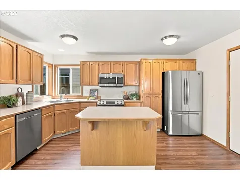 512 NW 147th Street Vancouver WA 98685