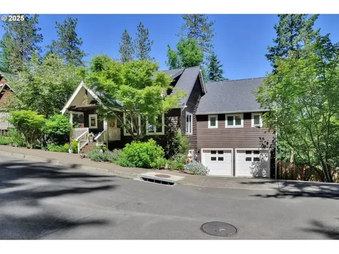 151 Spencers Crest Drive Eugene OR 97405