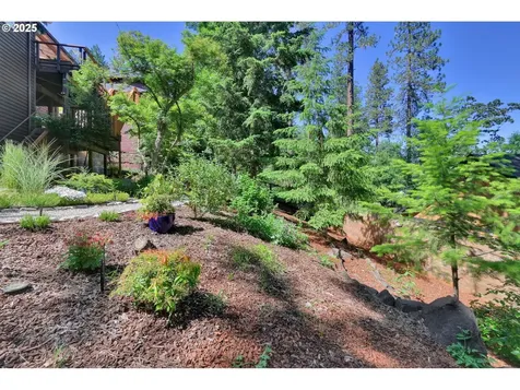 151 Spencers Crest Drive Eugene OR 97405