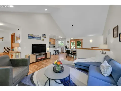 151 Spencers Crest Drive Eugene OR 97405