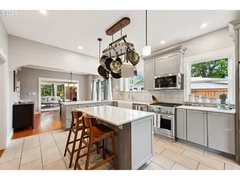 5227 SE 43rd Avenue Portland OR 97206