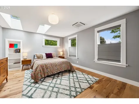 5227 SE 43rd Avenue Portland OR 97206
