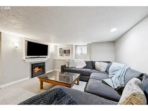 5227 SE 43rd Avenue Portland OR 97206