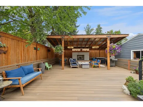 5227 SE 43rd Avenue Portland OR 97206
