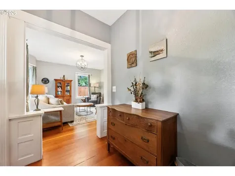 5227 SE 43rd Avenue Portland OR 97206