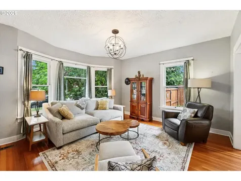5227 SE 43rd Avenue Portland OR 97206
