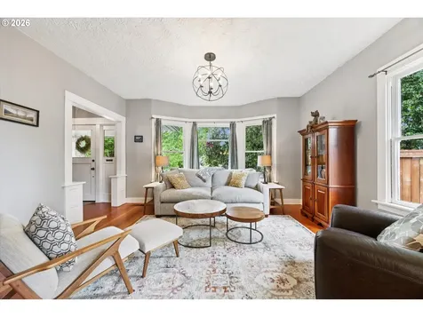 5227 SE 43rd Avenue Portland OR 97206