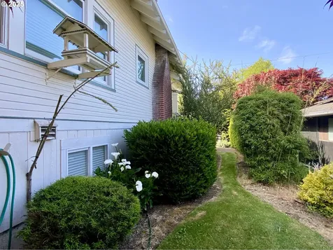 563 Niagara Avenue Astoria OR 97103