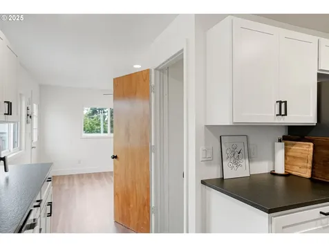 810 Northwood Drive NE Salem OR 97317