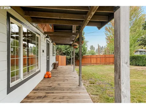 810 Northwood Drive NE Salem OR 97317