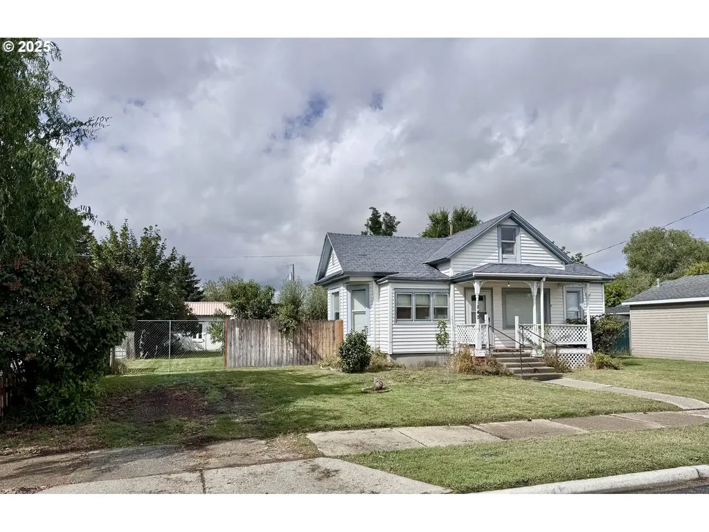 1845 Cherry Street Baker City OR 97814