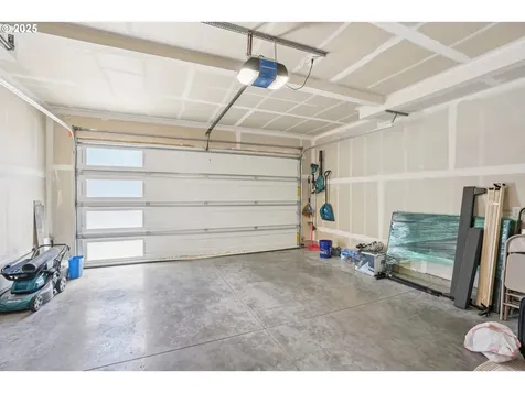 16712 NE 95th Street Vancouver WA 98682