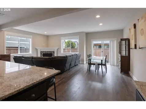 3822 SE Willamette Avenue Hillsboro OR 97123
