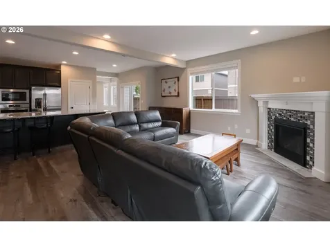 3822 SE Willamette Avenue Hillsboro OR 97123