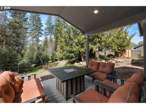 1527 N Louisiana Avenue Vernonia OR 97064