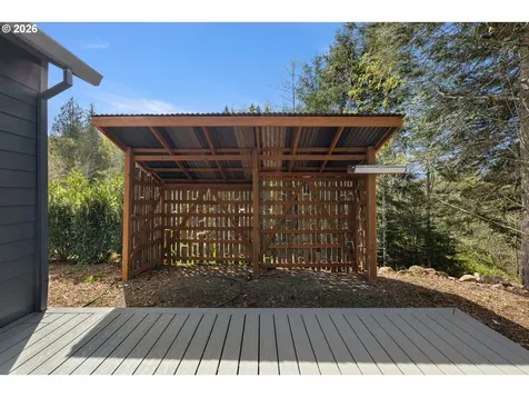 1527 N Louisiana Avenue Vernonia OR 97064