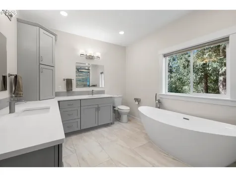 1527 N Louisiana Avenue Vernonia OR 97064