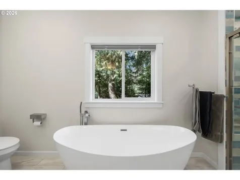 1527 N Louisiana Avenue Vernonia OR 97064