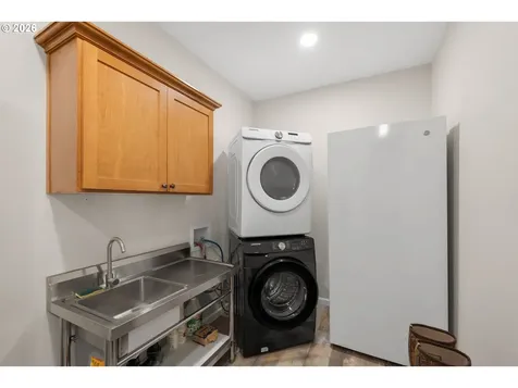 1527 N Louisiana Avenue Vernonia OR 97064