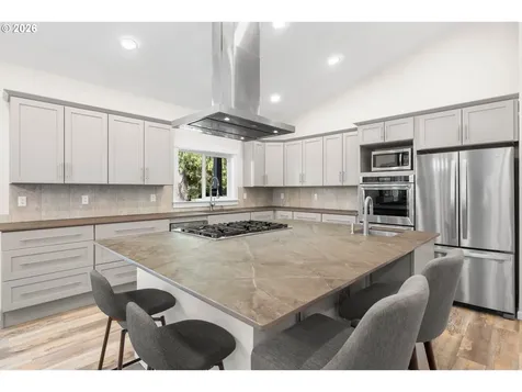 1527 N Louisiana Avenue Vernonia OR 97064