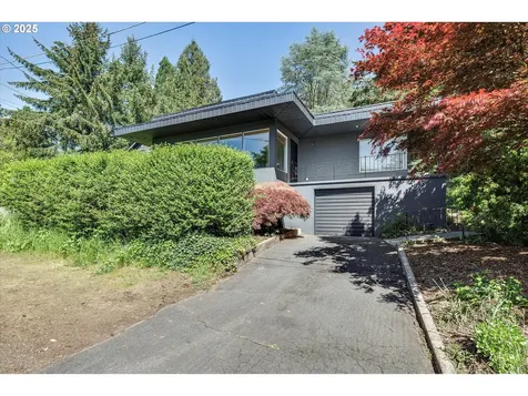 9532 SW Boones Ferry Road Portland OR 97219